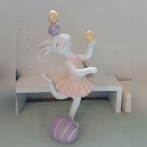 T.J.Maxx Pastel Bunny Figurine with Eggs